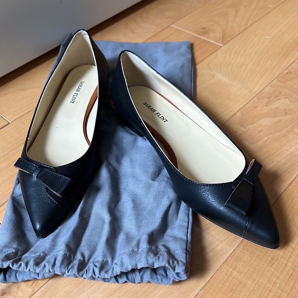 New Sarah Flint Natalie Flat in Black Leather Size 37 Meghan Markle